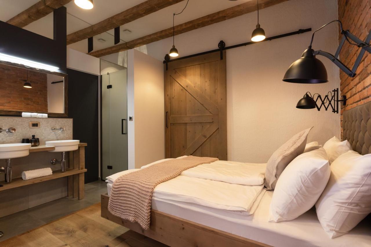 Gentry11 Rooms&More Maribor Ngoại thất bức ảnh