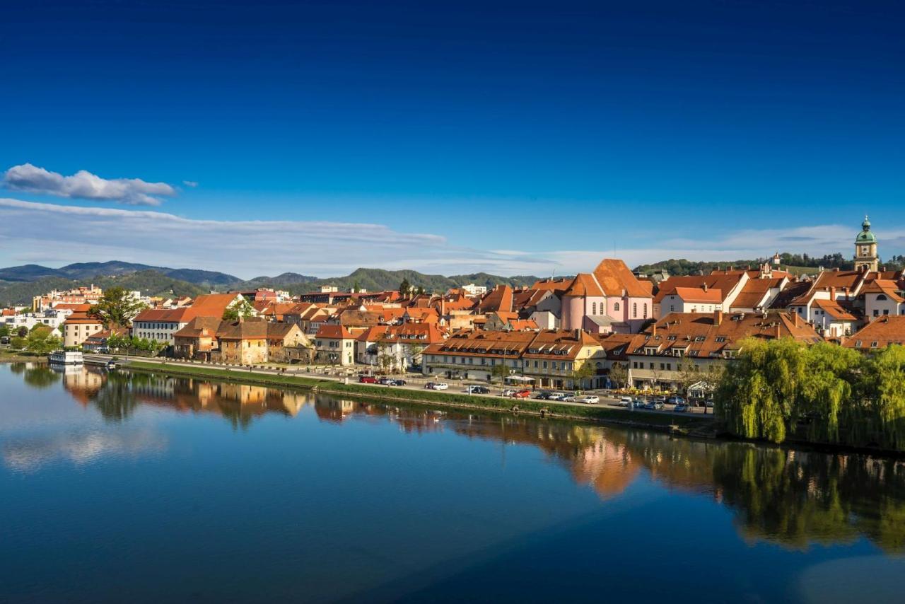 Gentry11 Rooms&More Maribor Ngoại thất bức ảnh